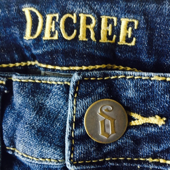 Decree Jeans.  Size 0 - Picture 2 of 8